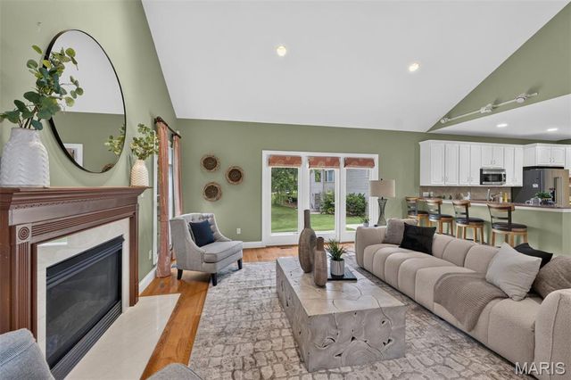 515 Graeser Road, Creve Coeur, MO 63141