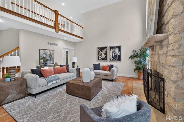 515 Graeser Road, Creve Coeur, MO 63141