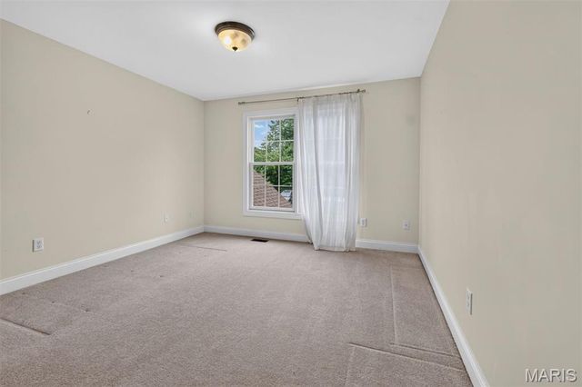 515 Graeser Road, Creve Coeur, MO 63141