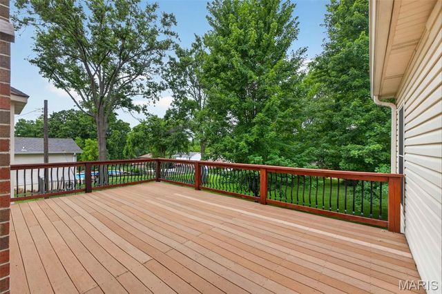 515 Graeser Road, Creve Coeur, MO 63141
