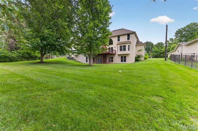 515 Graeser Road, Creve Coeur, MO 63141