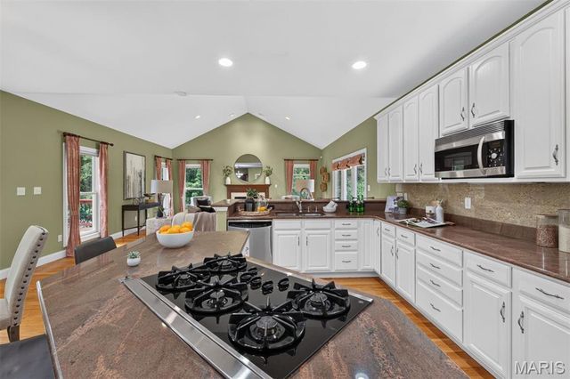 515 Graeser Road, Creve Coeur, MO 63141