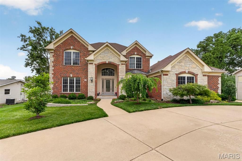 515 Graeser Road, Creve Coeur, MO 63141