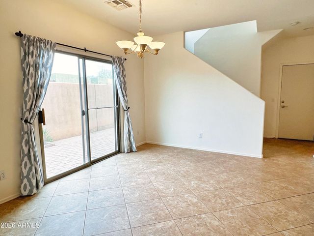 113 E Palomino Drive, Gilbert, AZ 85296