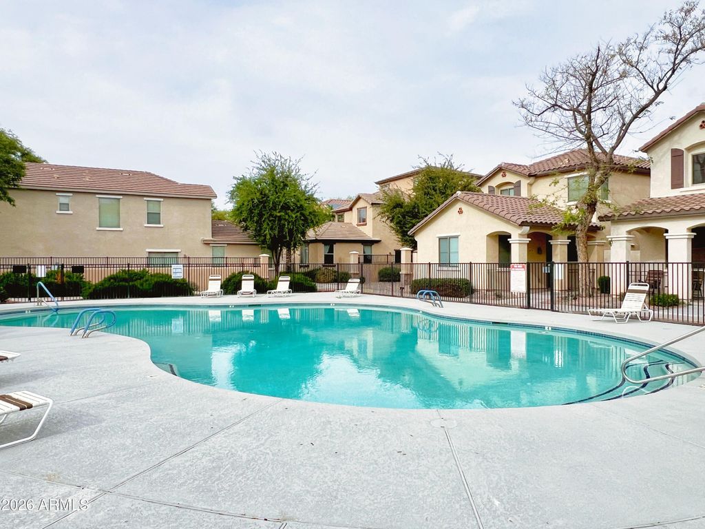 113 E Palomino Drive, Gilbert, AZ 85296