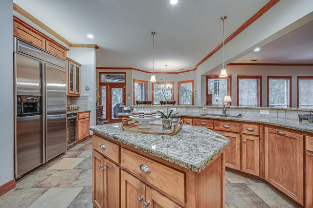 100 Oak Forest Lane, Ovilla, TX 75154