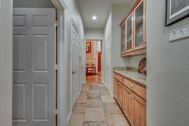 100 Oak Forest Lane, Ovilla, TX 75154