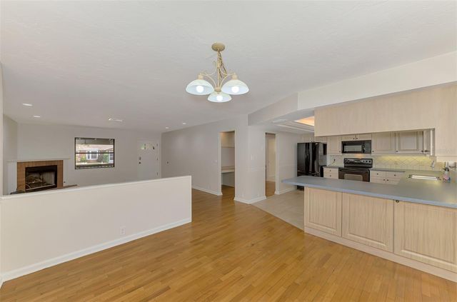 4136 WAKE AVENUE, Sarasota, FL 34241