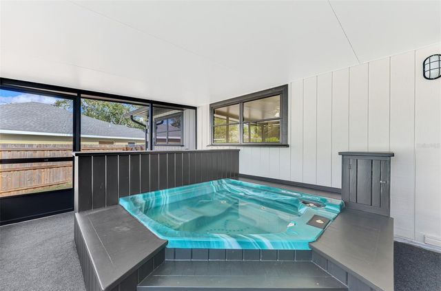 4136 WAKE AVENUE, Sarasota, FL 34241