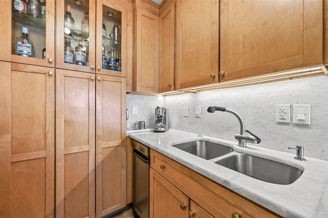 3883 Turtle Creek Boulevard 2015, Dallas, TX 75219