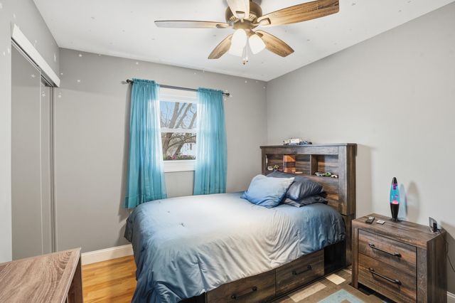 1110 W 72nd Circle, Merrillville, IN 46410