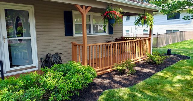 1110 W 72nd Circle, Merrillville, IN 46410