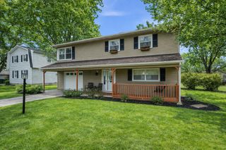 1110 W 72nd Circle, Merrillville, IN 46410