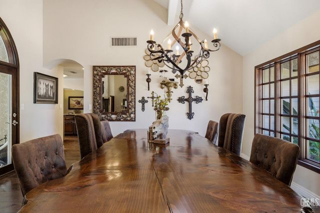 15125 San Domingo Place, Bakersfield, CA 93306