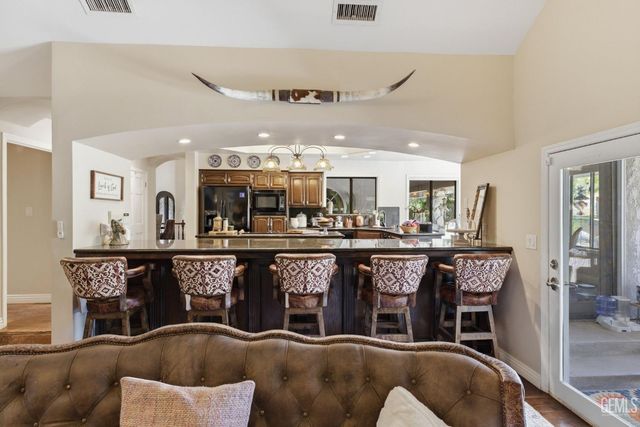 15125 San Domingo Place, Bakersfield, CA 93306