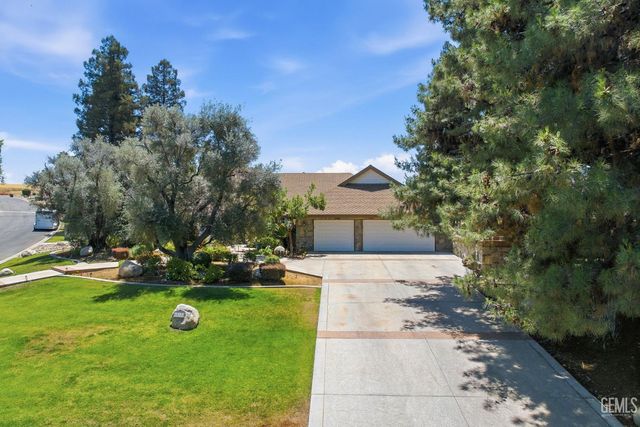 15125 San Domingo Place, Bakersfield, CA 93306