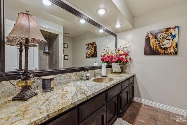 15125 San Domingo Place, Bakersfield, CA 93306