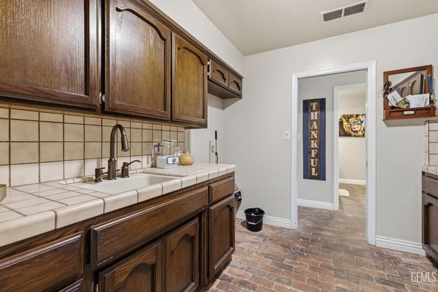 15125 San Domingo Place, Bakersfield, CA 93306