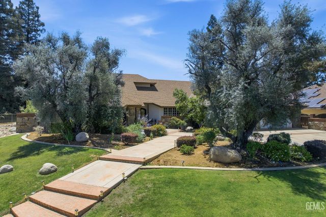 15125 San Domingo Place, Bakersfield, CA 93306