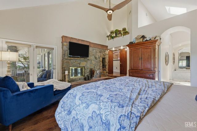 15125 San Domingo Place, Bakersfield, CA 93306