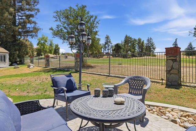 15125 San Domingo Place, Bakersfield, CA 93306