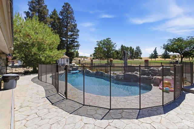 15125 San Domingo Place, Bakersfield, CA 93306