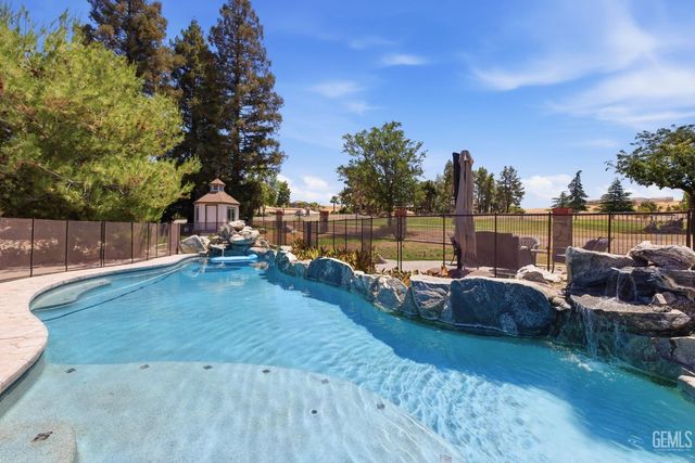 15125 San Domingo Place, Bakersfield, CA 93306