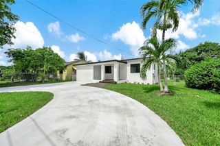 1847 NW 82nd St, Miami, FL 33147