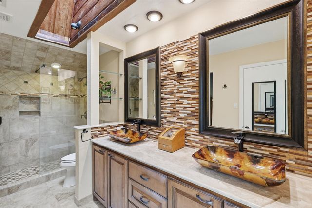 122 Brookdale Drive, Highland Village, TX 75077