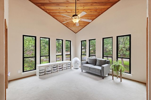 122 Brookdale Drive, Highland Village, TX 75077