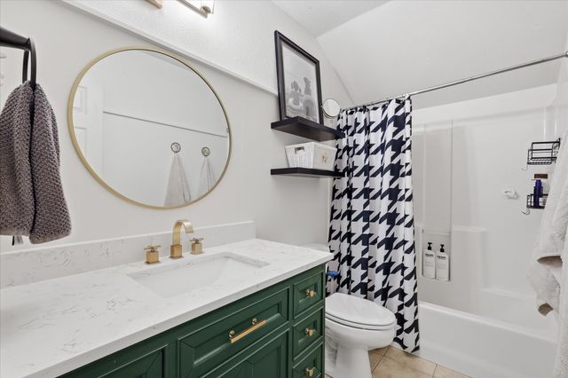 122 Brookdale Drive, Highland Village, TX 75077