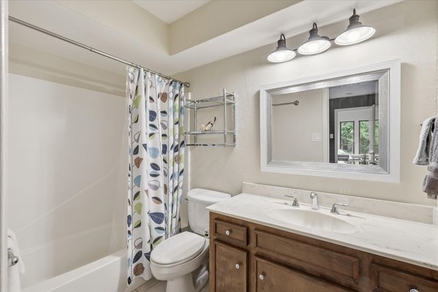 122 Brookdale Drive, Highland Village, TX 75077