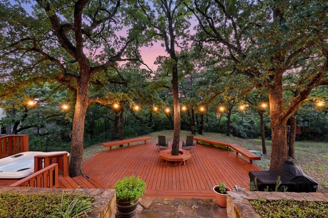 122 Brookdale Drive, Highland Village, TX 75077
