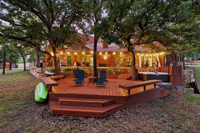 122 Brookdale Drive, Highland Village, TX 75077