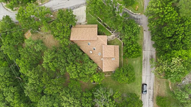 122 Brookdale Drive, Highland Village, TX 75077