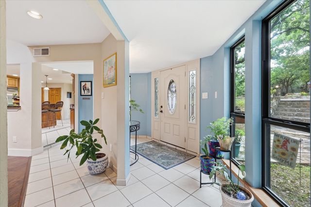 122 Brookdale Drive, Highland Village, TX 75077