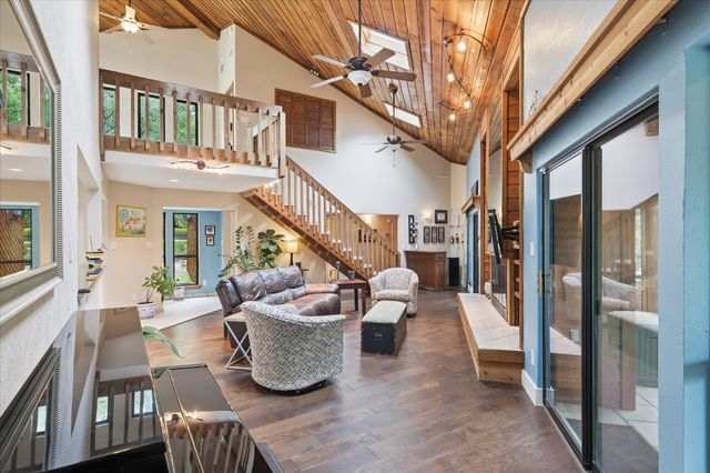 122 Brookdale Drive, Highland Village, TX 75077