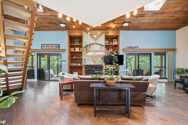 122 Brookdale Drive, Highland Village, TX 75077
