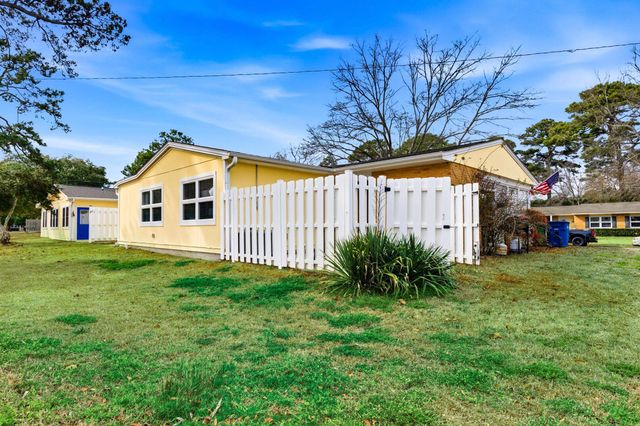 3639 Cactus St, Myrtle Beach, SC 29577