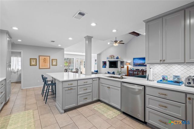 407 Pasadena Drive, Victoria, TX 77904