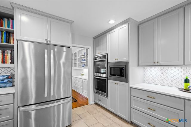 407 Pasadena Drive, Victoria, TX 77904