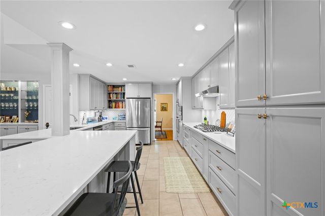 407 Pasadena Drive, Victoria, TX 77904