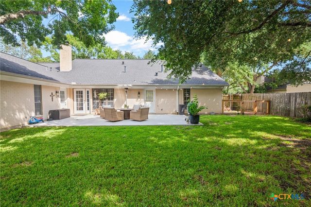 407 Pasadena Drive, Victoria, TX 77904