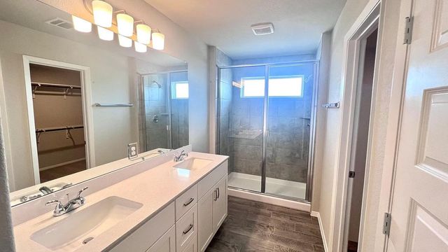 5224 Lomasso DR, Austin, TX 78747