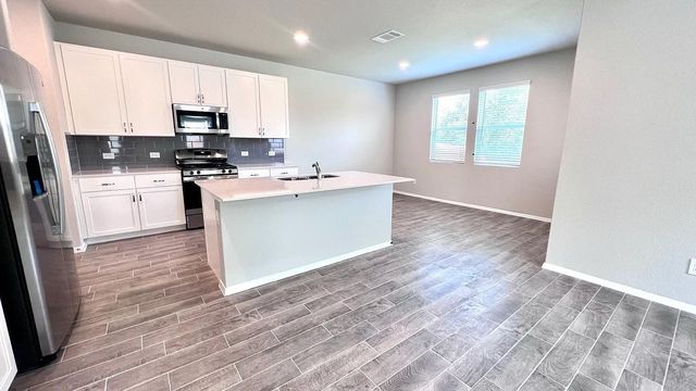 5224 Lomasso DR, Austin, TX 78747