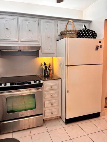 259 S Cypress Road 533, Pompano Beach, FL 33060