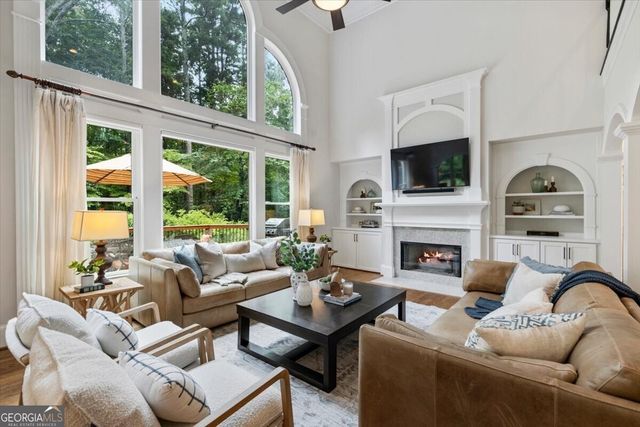 555 Treyburn View, Milton, GA 30004