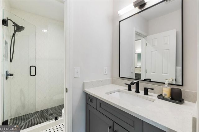 555 Treyburn View, Milton, GA 30004