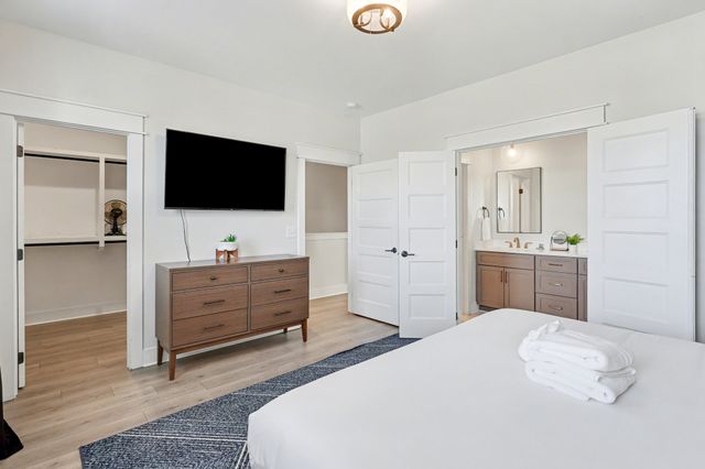 208 N 9th St Apt 3, Nashville, TN 37206