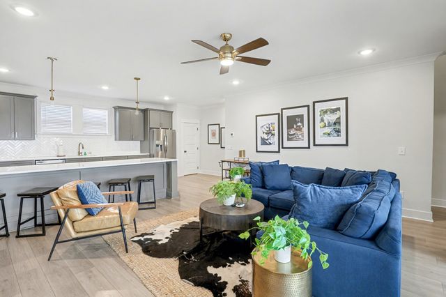 208 N 9th St Apt 3, Nashville, TN 37206